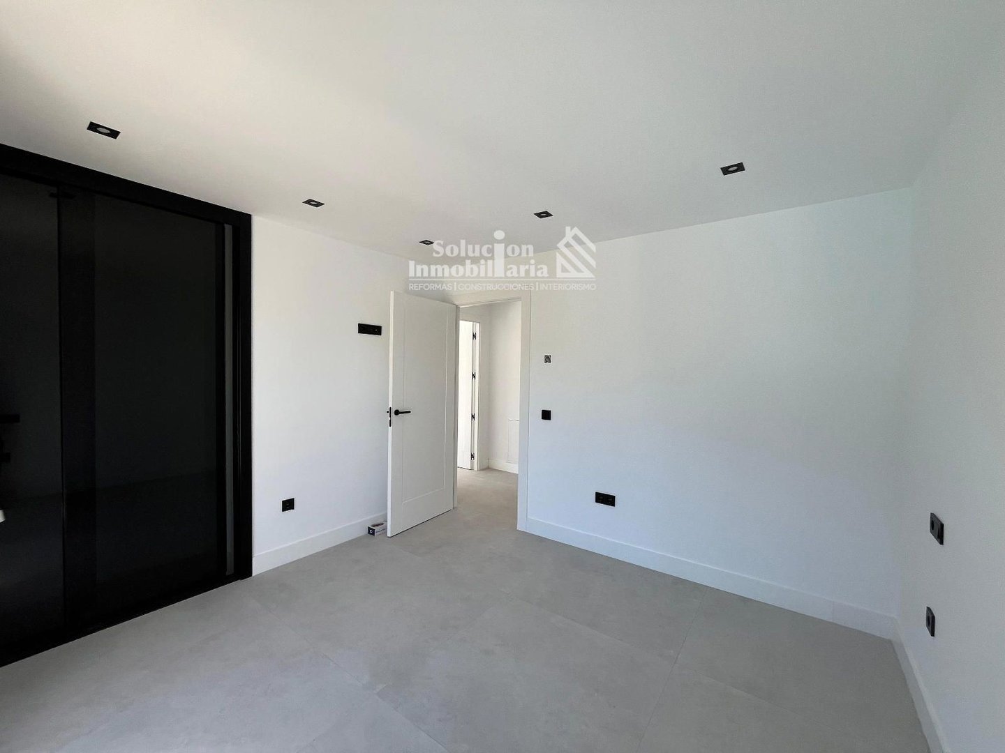 Maison 500 m² à Villamayor