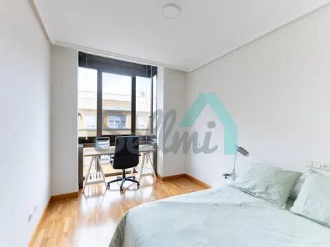Piso de 132 m² en Oviedo