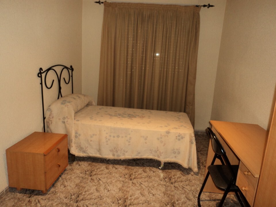 Habitación 100 m², Elche