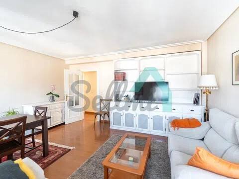 Piso de 92 m² en Oviedo