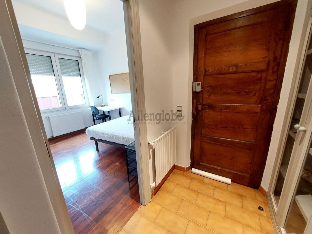 Piso de 99 m² en Oviedo