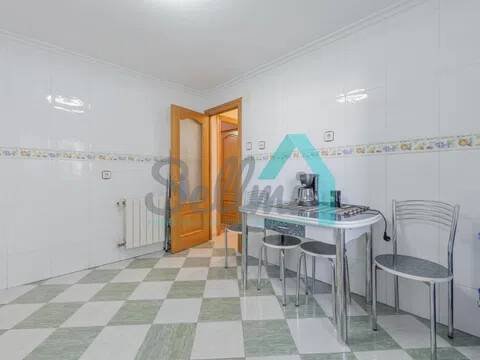 Piso de 120 m² en Oviedo