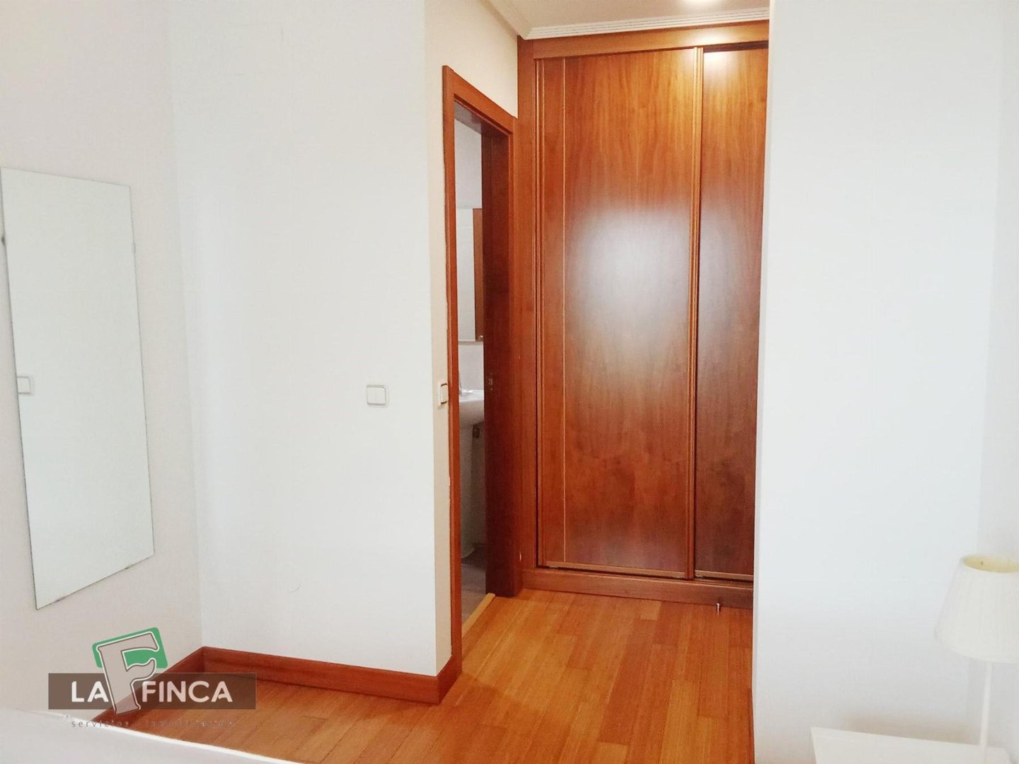 Piso de 106 m² en Oviedo