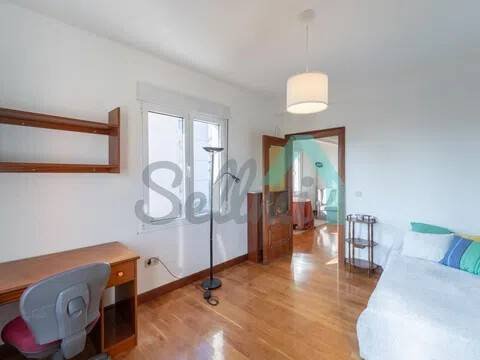 Piso de 212 m² en Oviedo