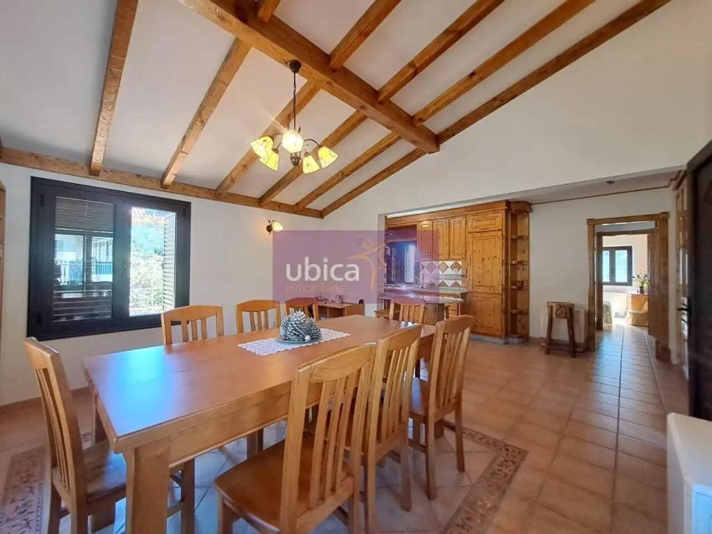 Casa de 109 m² en A Caniza