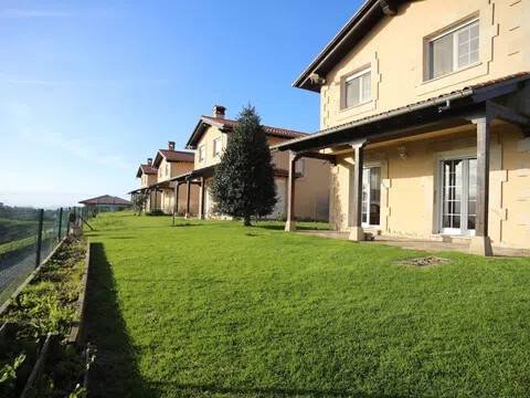 Casa de 216 m² a Udías