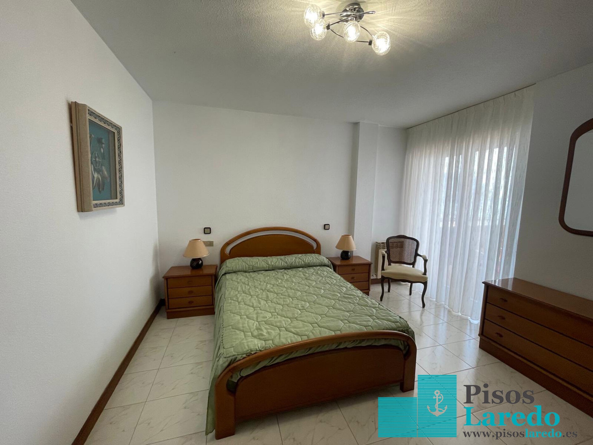 Wohnung 120 m² in Laredo