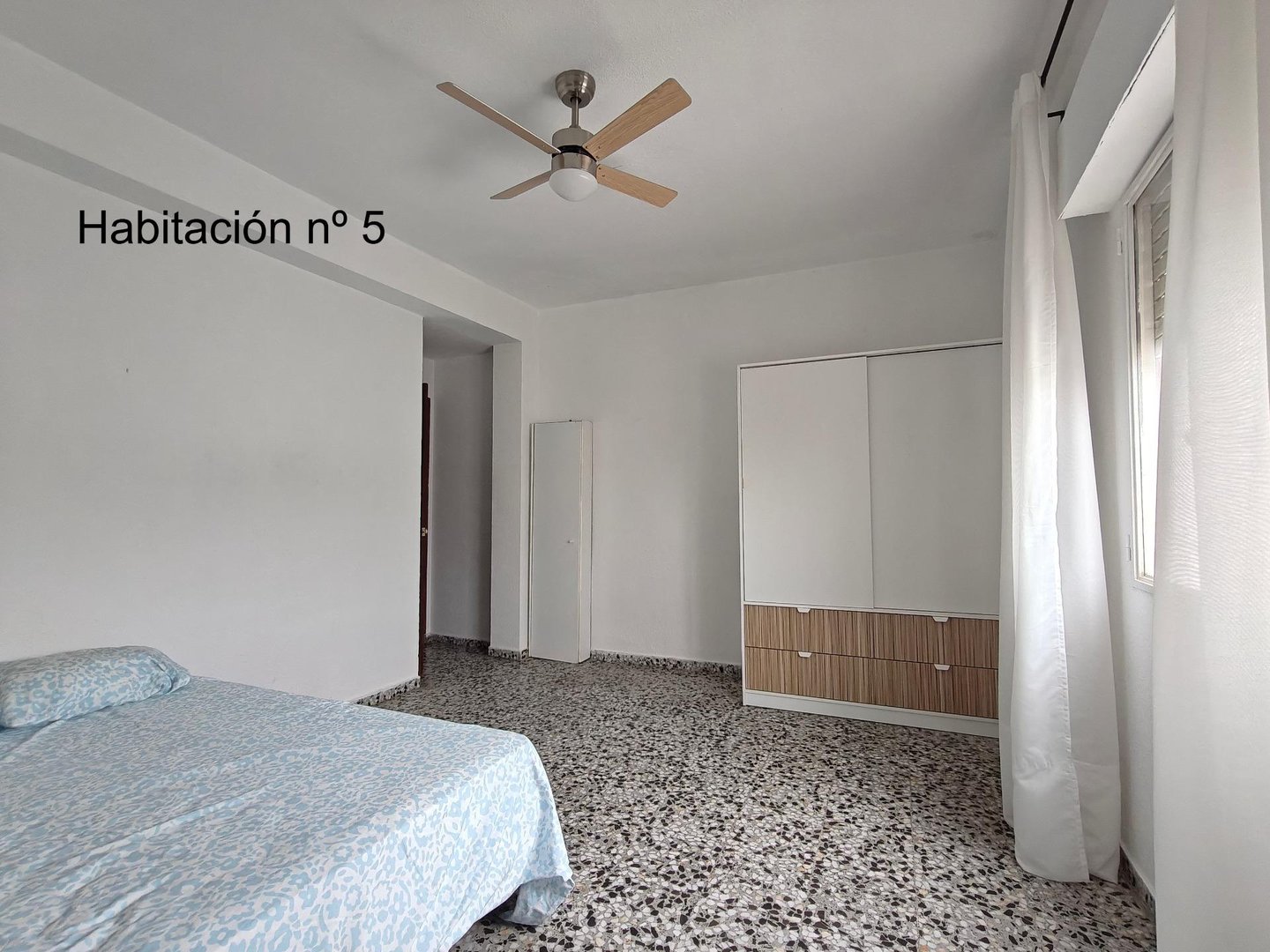 Zimmer 120 m², Castelló