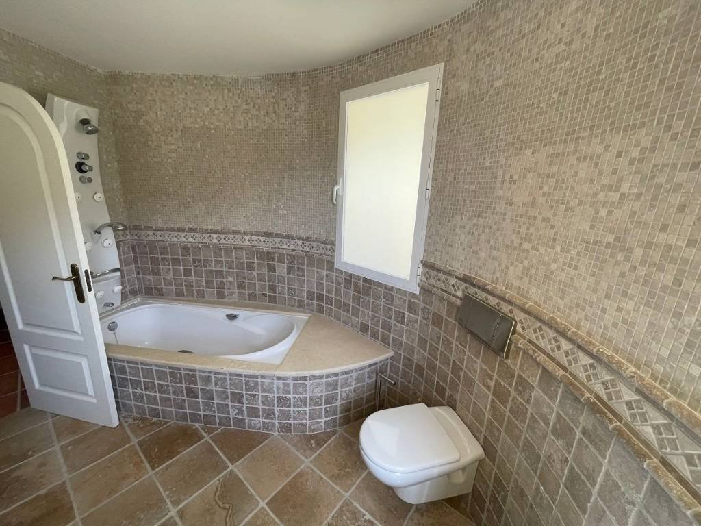 Haus 500 m² in Altea