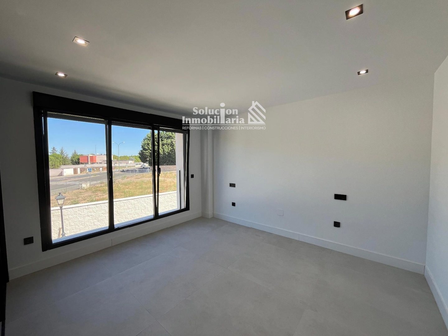 Maison 500 m² à Villamayor
