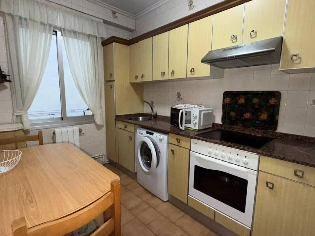 Piso de 80 m² en Ourense