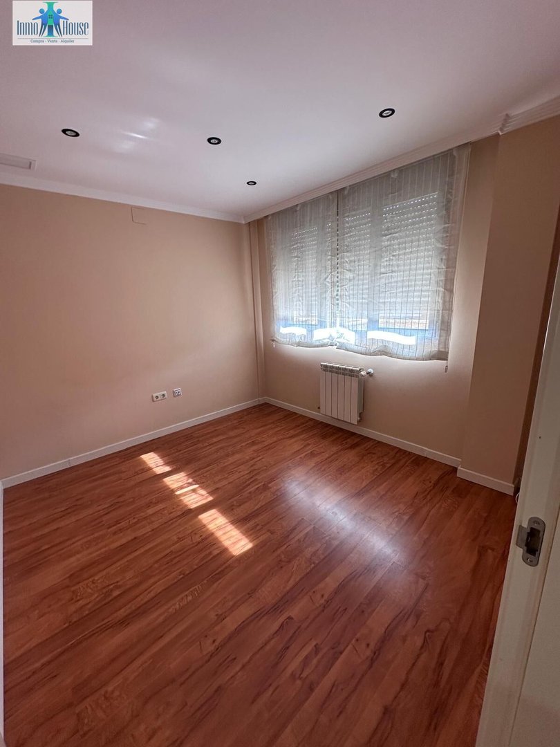 Piso de 240 m² en Albacete