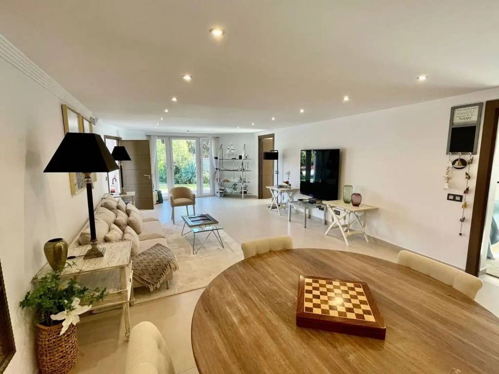 Haus 650 m² in Marbella