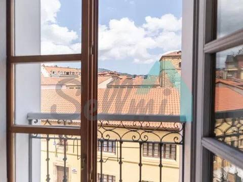Piso de 69 m² en Oviedo