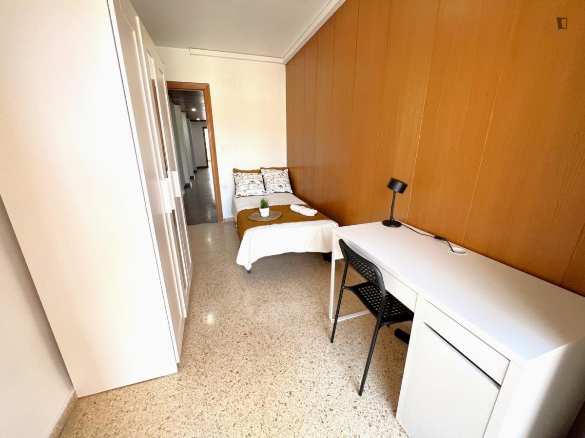 Chambre à louer, Valence
