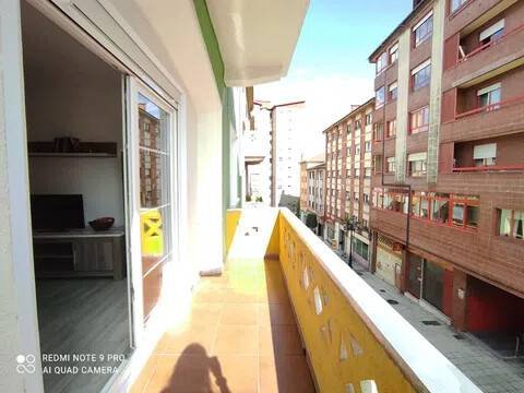 Pis de 130 m² a Oviedo