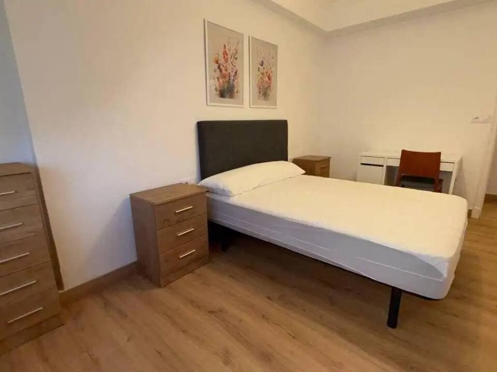 Piso de 95 m² en Ourense