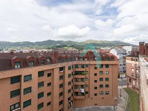 Piso de 80 m² en Oviedo
