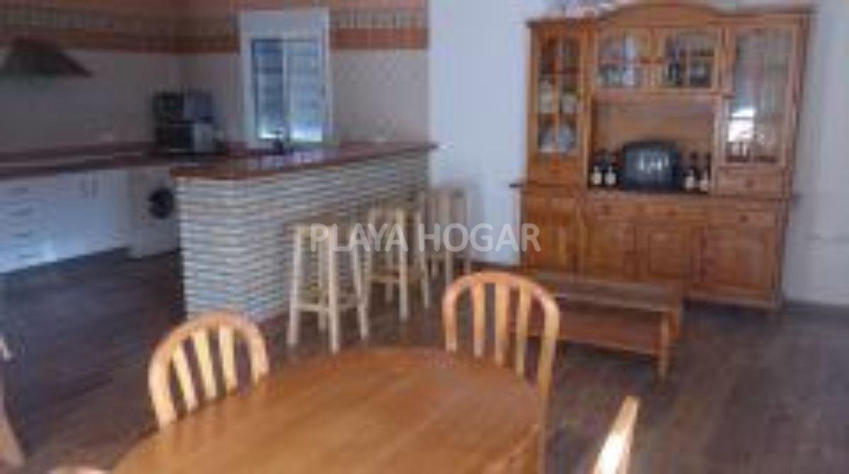 Casa de 90 m² en Rota