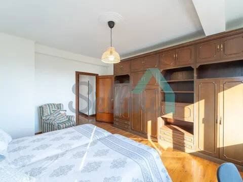 Piso de 212 m² en Oviedo