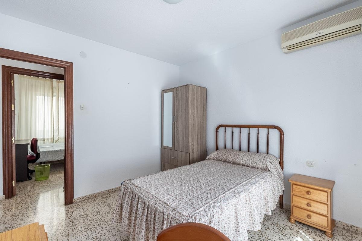 Piso de 89 m² en Granada