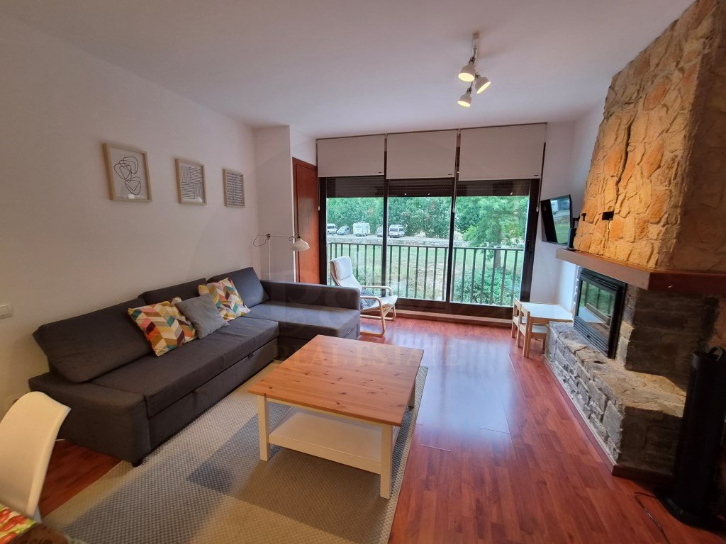 Piso de 70 m² en Les