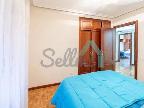 Piso de 105 m² en Oviedo