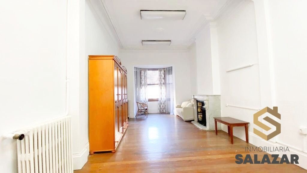 Piso de 190 m² en Bilbao