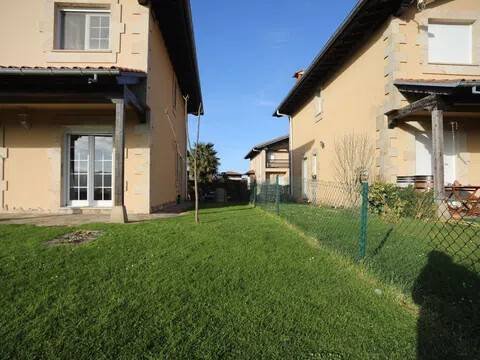 Casa de 216 m² a Udías