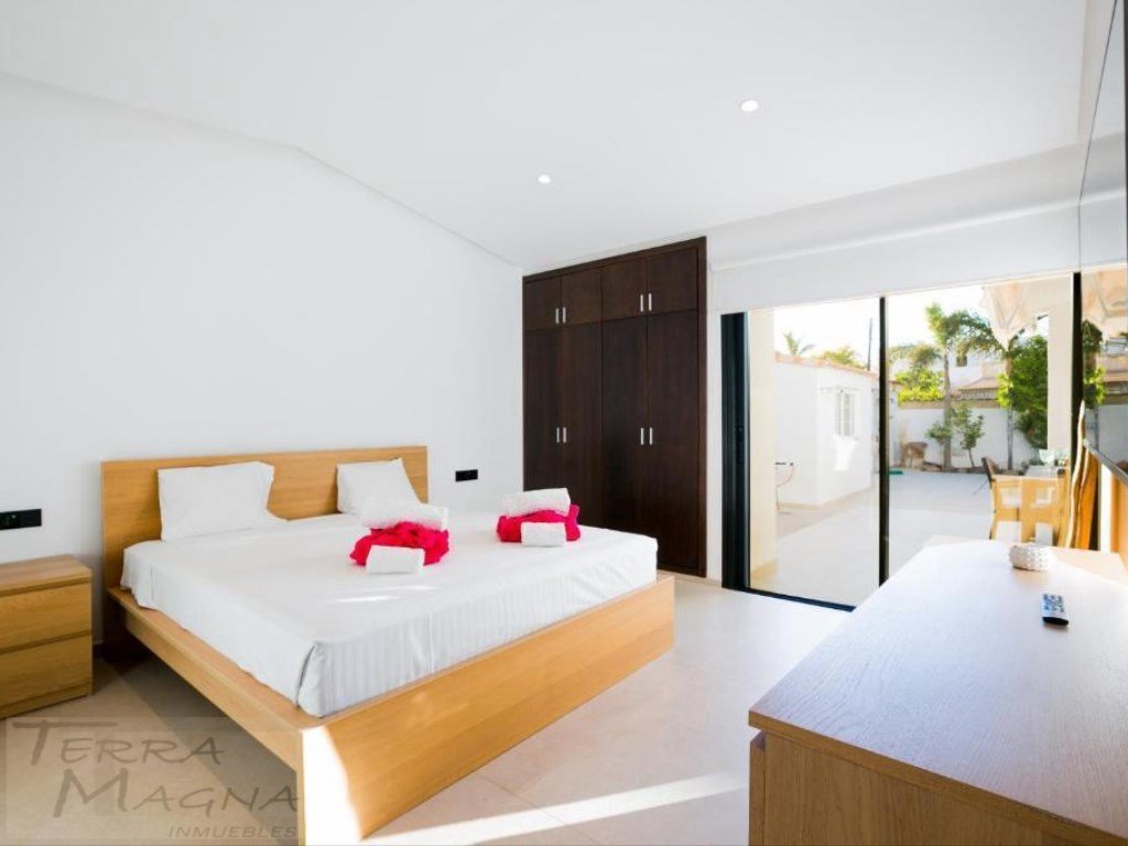 Casa de 300 m² en Arona