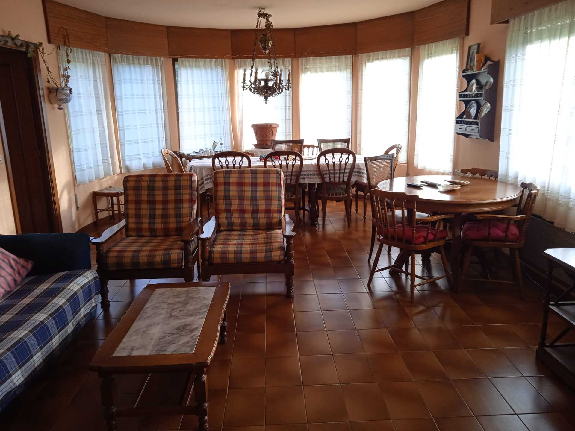 Piso de 350 m² en Bergondo