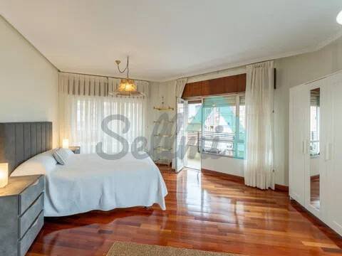 Piso de 122 m² en Oviedo