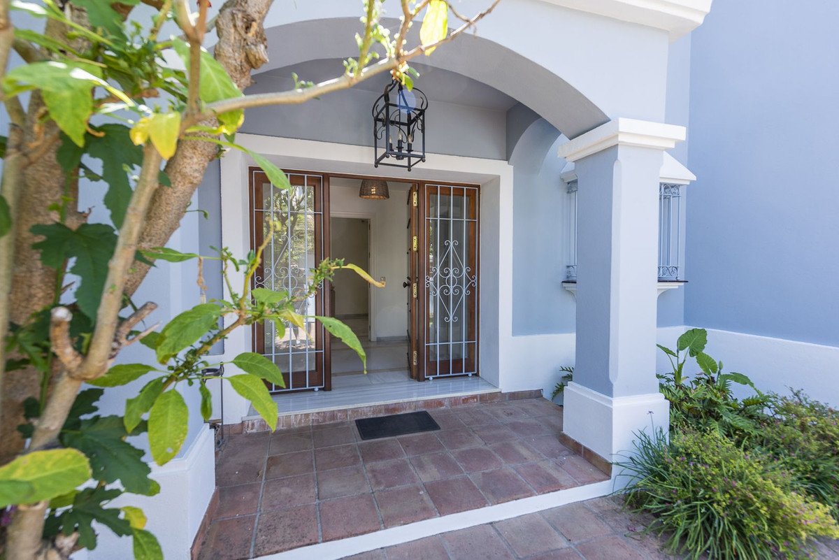 Casa de 319 m² en Estepona