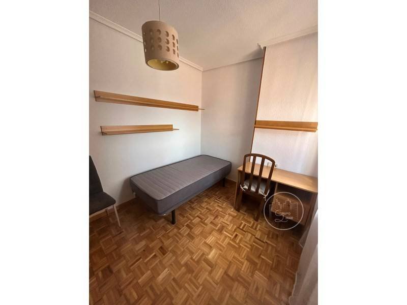Pis de 110 m² a Àvila