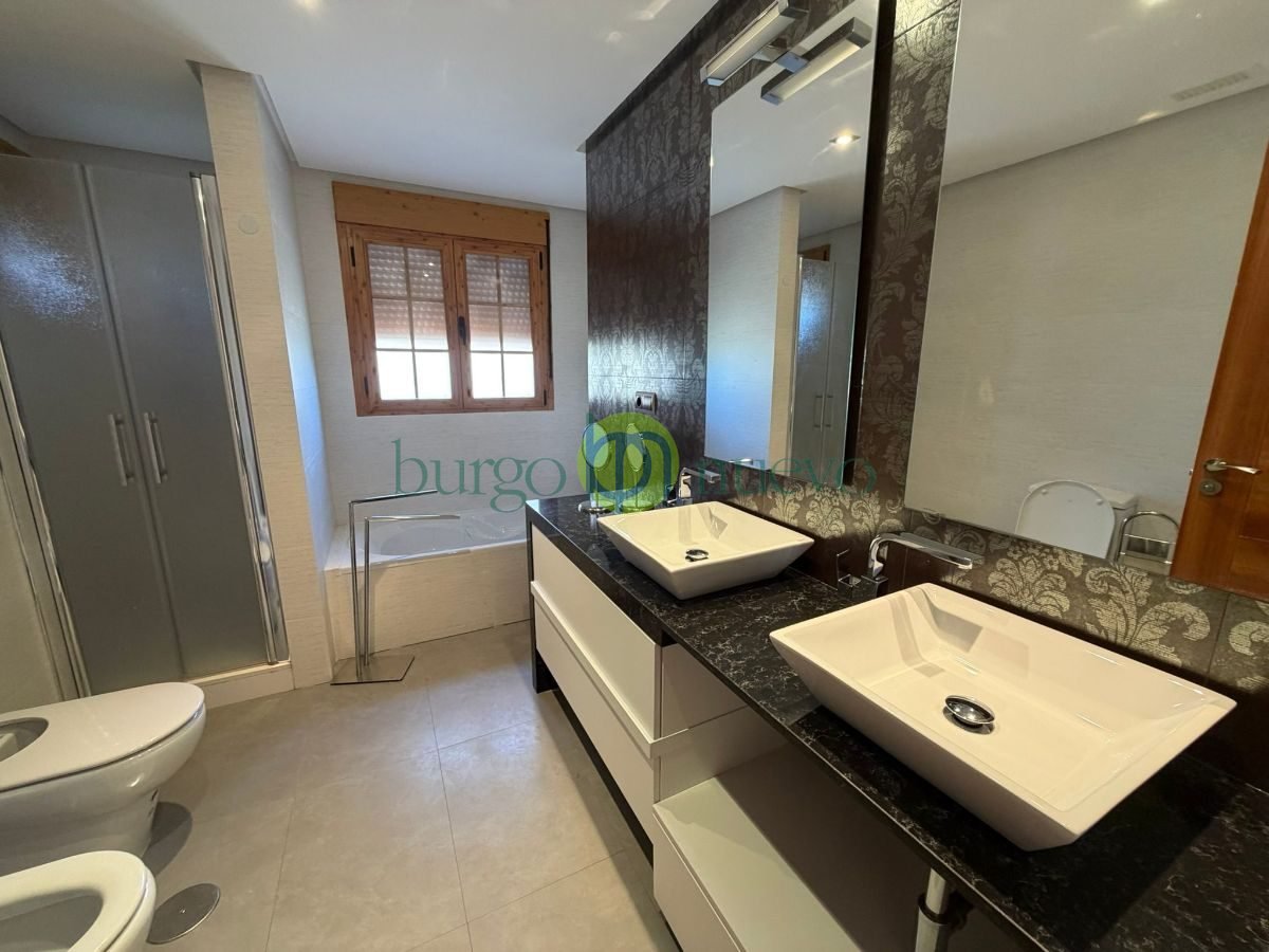 Pis de 347 m² a Sariegos