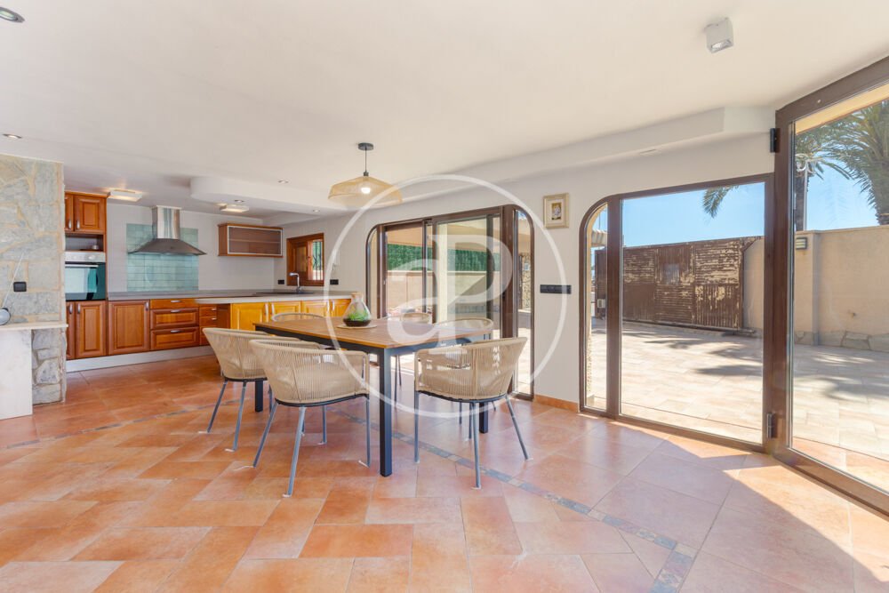 Casa de 260 m² a la Pobla de Farnals
