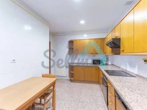 Piso de 132 m² en Oviedo