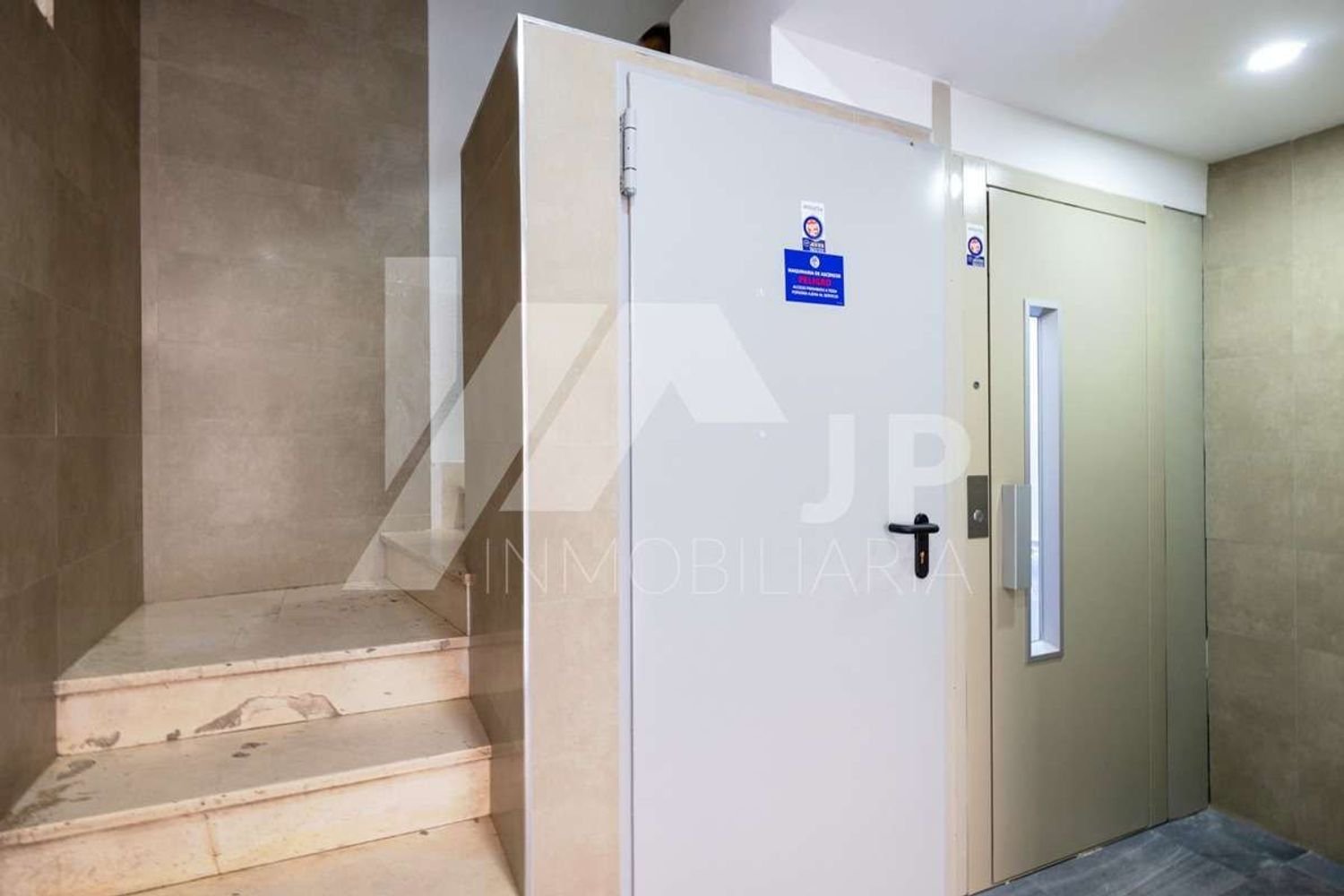 Piso de 85 m² en Granada