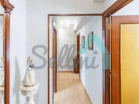 Pis de 86 m² a Oviedo