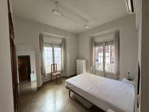 Piso de 70 m² en Granada