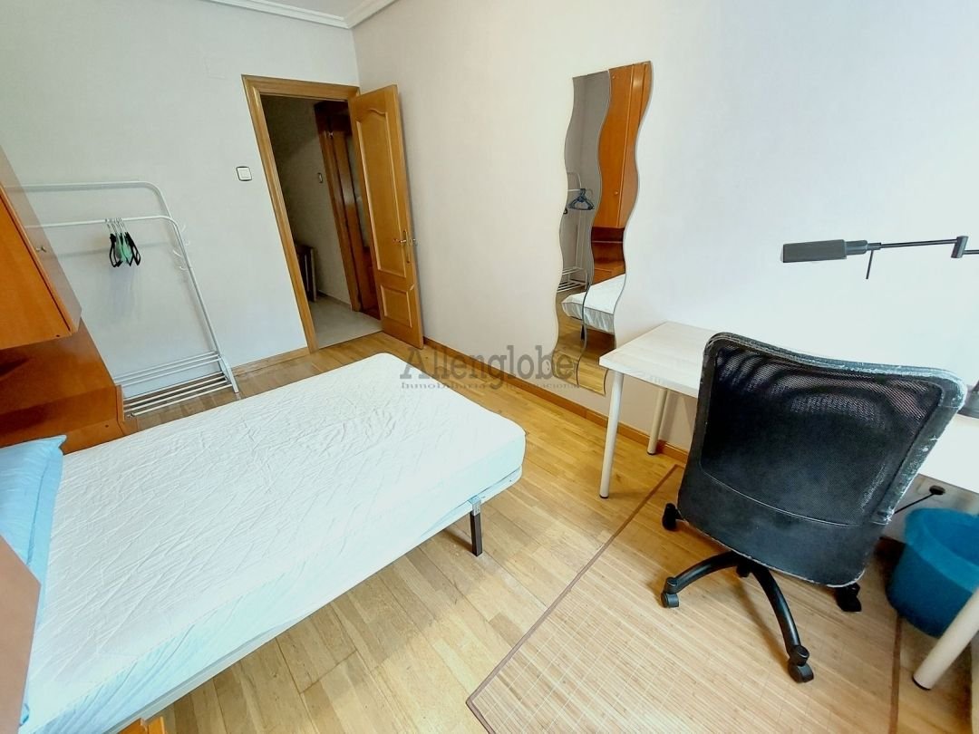 Piso de 108 m² en Oviedo