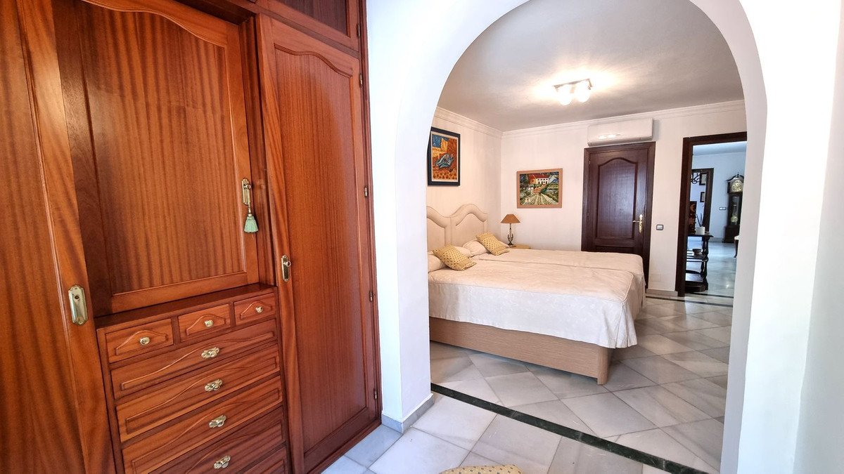 Casa de 593 m² en Luque