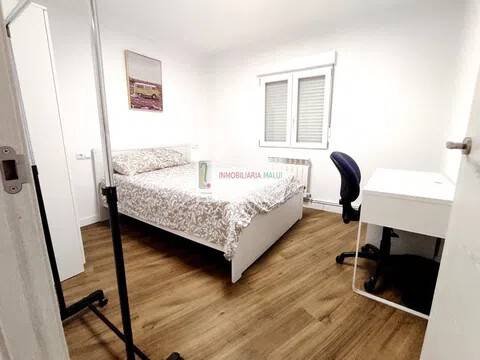 Pis de 130 m² a Oviedo