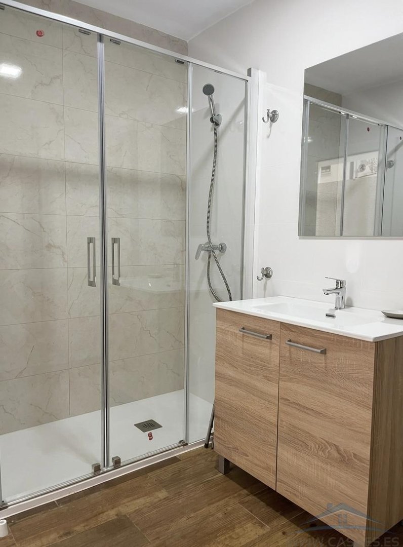 Piso de 98 m² en Almería