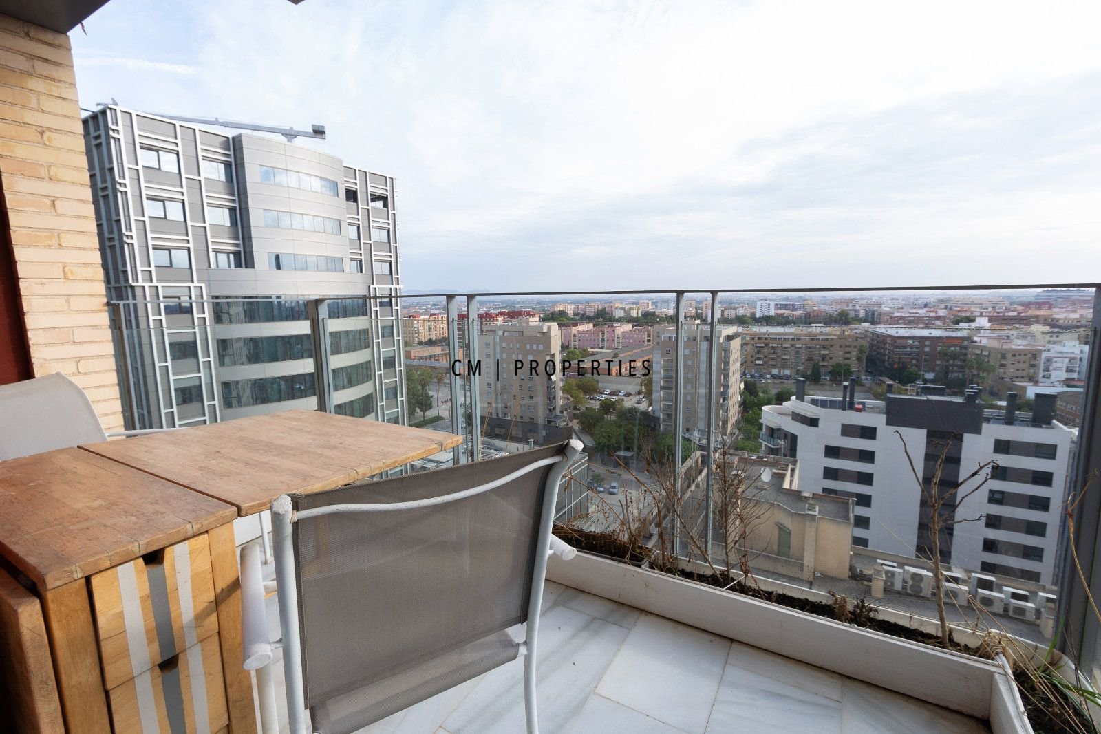 Wohnung 93 m² in Valencia