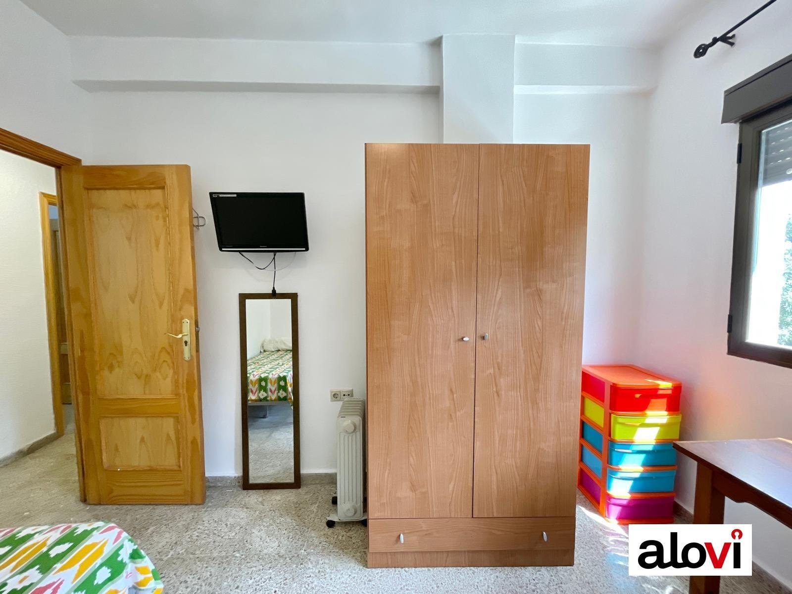Habitación 131 m², Granada