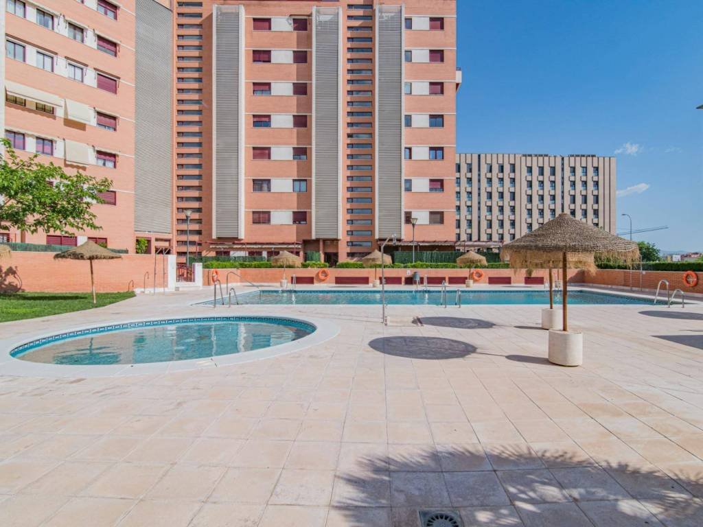 Piso de 101 m² en Granada