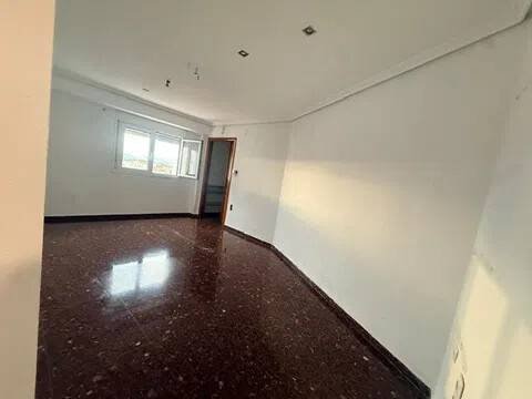 Piso de 200 m² en Játiva