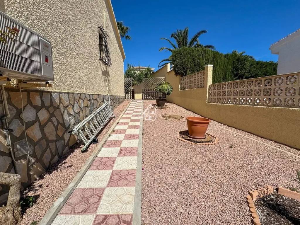 Casa de 1250 m² en Rojales