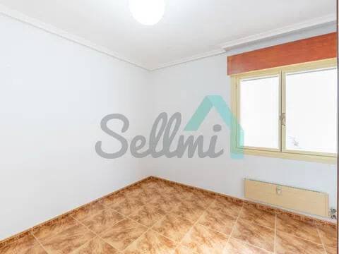 Piso de 70 m² en Oviedo